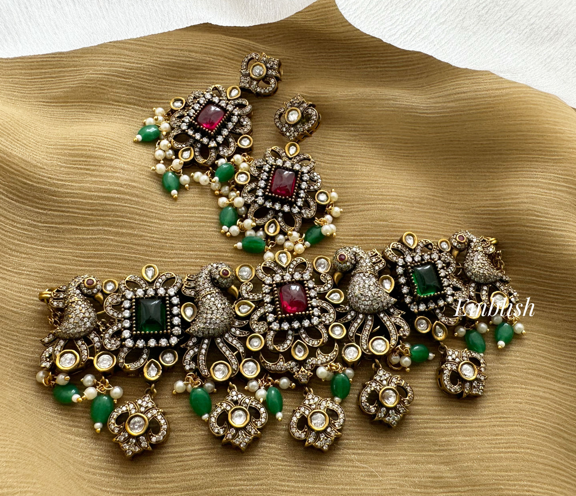 Royal Victorian Flower with Peacock Choker - Red with Green